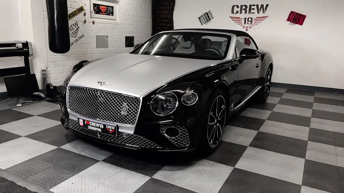 Bentley Continental GT in der Werkstatt